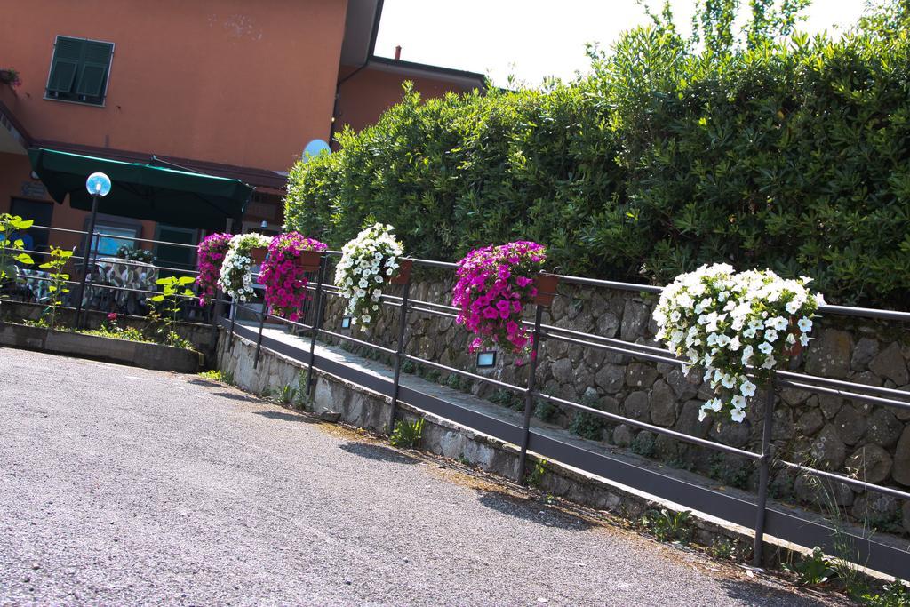 Green Quiet Affittacamere Pignone Bagian luar foto